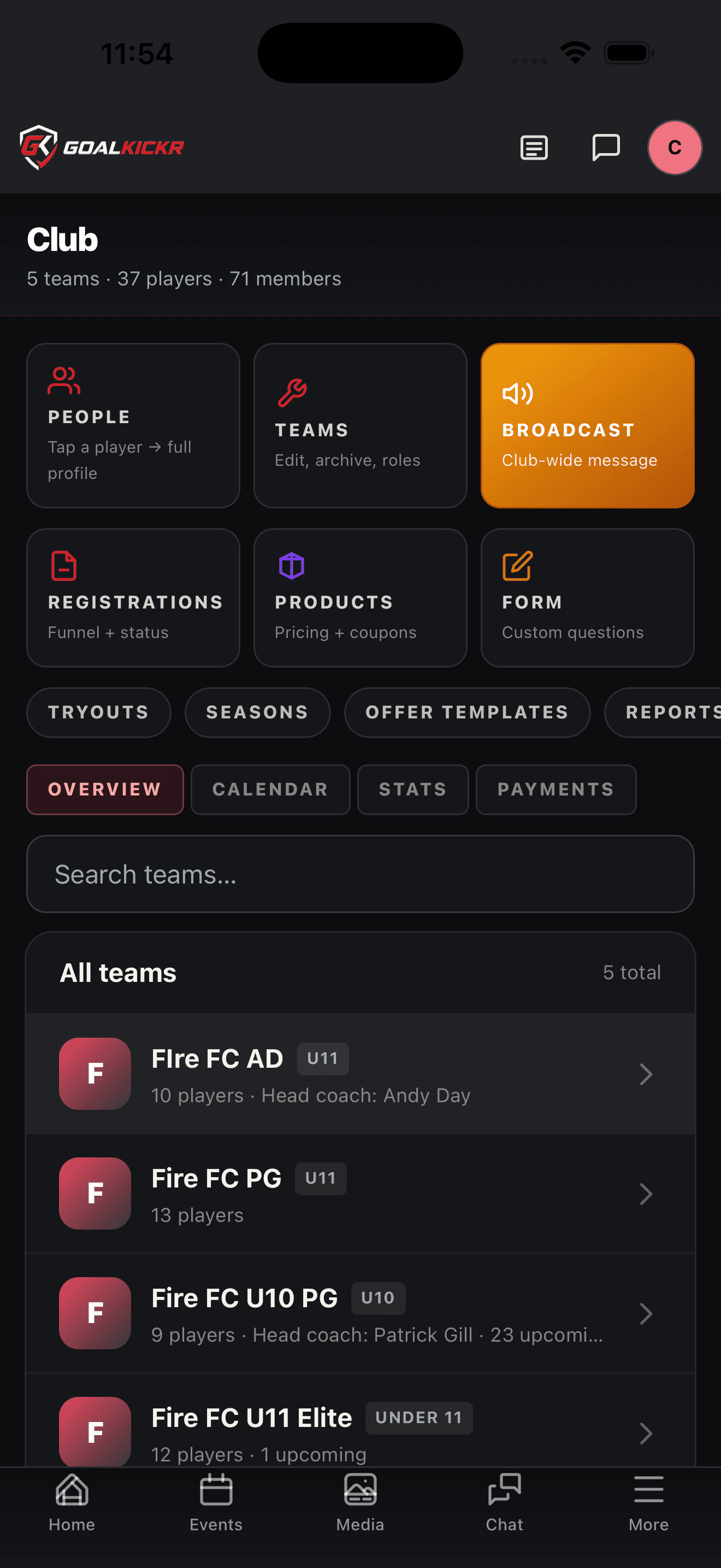 Club admin overview with team list, registration tiles, and quick actions